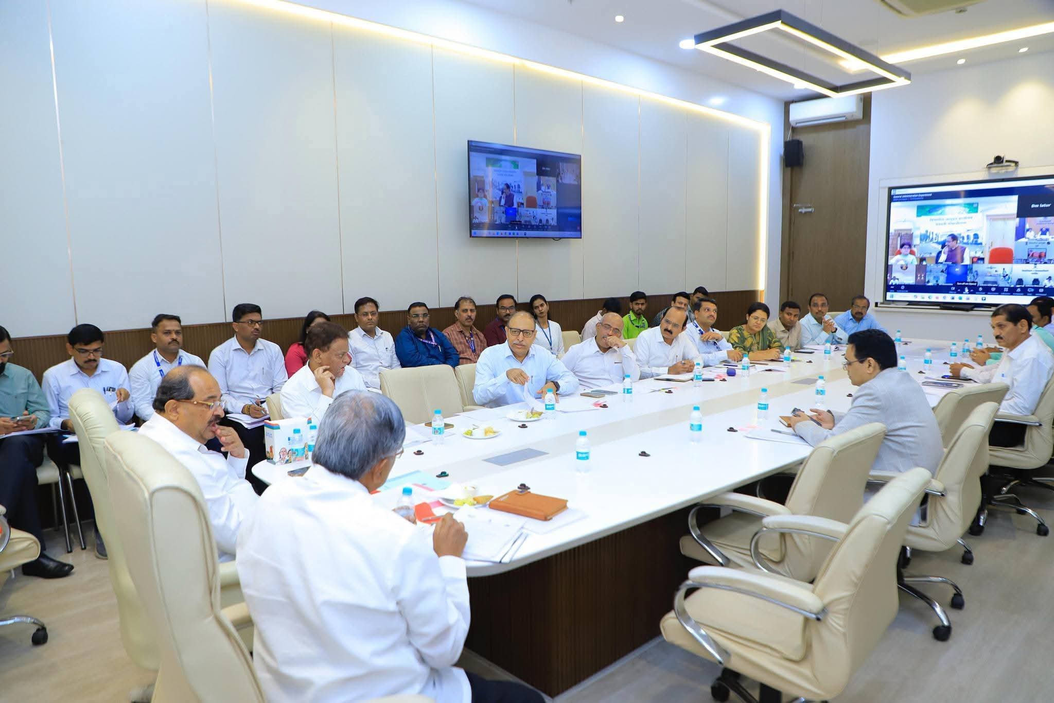 हैदराबाद गॅझेटिअरच्या आधारे शासन निर्णयानुसार कार्यवाही करावी !