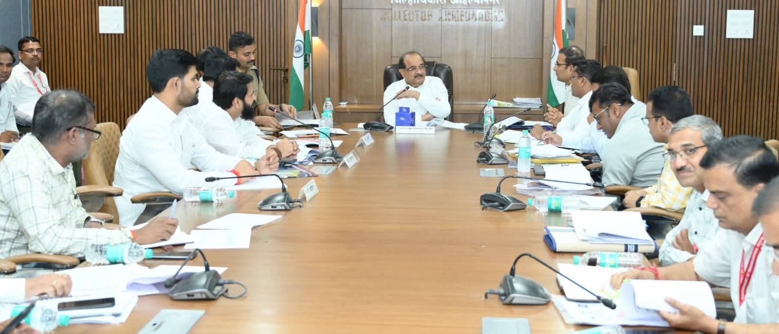 प्रशासकीय मान्यता, निविदा प्रक्रिया वेळेत पूर्ण करा – पालकमंत्री डॉ. राधाकृष्ण विखे पाटील